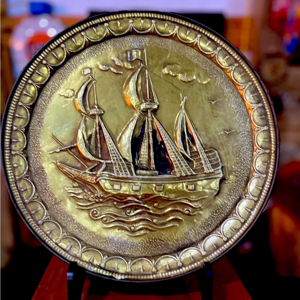 Large Vintage Ship Sunshine Biscuit Tin